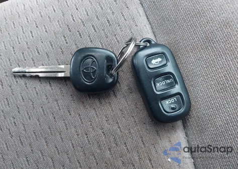 2002 Toyota Camry Xle z USA, uszkodzony, nr VIN 4T1BE32K22U538166